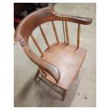 Wooden Bow-Back Windsor Chair, 19x23x25 in