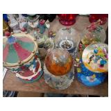 7 Assorted Decorative Snow Globes