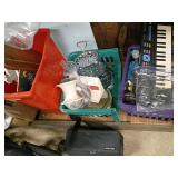 Lot: Yamaha Keyboard, Kitchen Items, CD