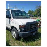 2009 Ford E-350 Super Duty Van, Gasoline
