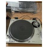Technics SL-1200MK2 Direct Drive Turntable