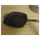 Lodge 10.5 Inch Cast Iron Grill Pan