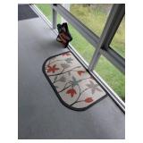 Leaf Pattern Rugs and Star Pillow Set