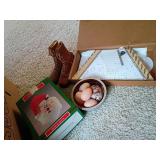 Boots, Musical Santa, Zither, Bowl