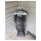 Resin Bear Welcome Statue with Fish Sign