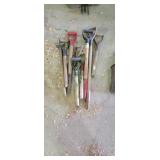 Lot of short hand tool handles with hand grips
