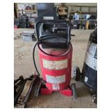 Husky 5HP 22 Gallon 125 max pst
