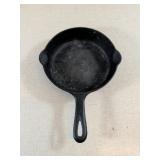 Vintage Griswold Cast Iron Skillet, Worn Mark