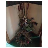 Rustic Decor Lot: Wreaths & Wall Signs