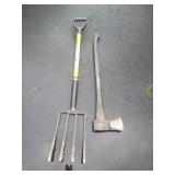 Husky Axe and Garden Fork Set