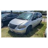 2005 Chrysler Town and Country 2wd