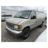 2004 Ford E350