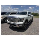2022 Nissan Titan