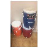 3 Igloo Drink Containers