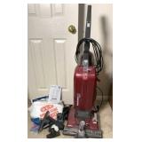 Hoover Wind Tunnel MAX Vacuum & Accessories