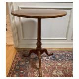 Antique American Round Accent Table