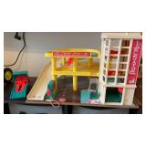 Vintage Fisher Price Parking Garage