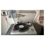 Gemini XL-500 II Turntable