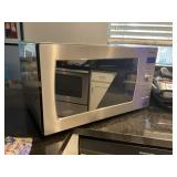 Panasonic  Cyclonic Wave Inverter Microwave