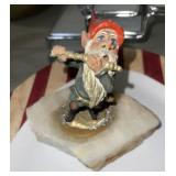 GNOME PLAYING THE FLUTE GNOME PLAYING THE FLUTE