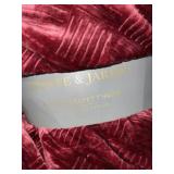 RED VELVET THROW RED VELVET THROW