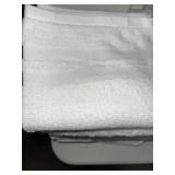 SIX WHITE HAND TOWELS SIX WHITE HAND TOWELS