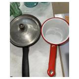 SMALL SKILLET & PORCELAIN POT SMALL SKILLET & PORCELAIN POT