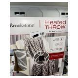 WHITE AND GRAY HEATED THROW WHITE AND GRAY HEATED THROW