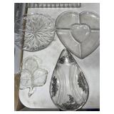 FOUR DIVIDED SERVING PLATTERS FOUR DIVIDED SERVING PLATTERS