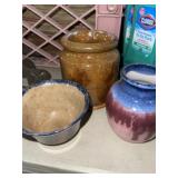 THREE PIECES OF POTTERY THREE PIECES OF POTTERY