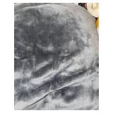 GRAY ELECTRIC HEATED THROW GRAY ELECTRIC HEATED THROW