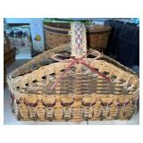 BASKET BASKET