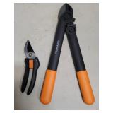 Fiskars - 2 PC Lopper & Pruner Set