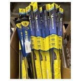 BOX LOT OF WIPER BLADES SIZE 18