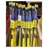 BOX LOT OF WIPER BLADES SIZE 20