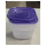 Tupperware W/Lids