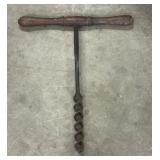 Antique T-handle wood auger