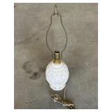 Off-white vintage Aladdin Alacite lamp