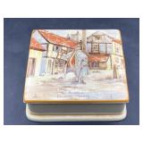 Vintage Porcelain Lidded Trinket Box New Hall