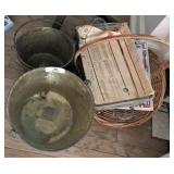 Kettles & Magazine Basket