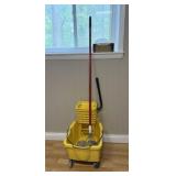 Brute Commercial Mop Bucket