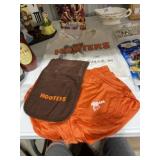 Hooters Evansville IND Outfit