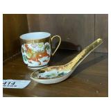 Red Dragon Gold Trim Tea Cup & Spoon Holder