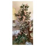 Large Selection of Floral & Greenery