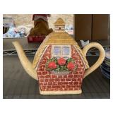 Dept. 56 Cottage Teapot