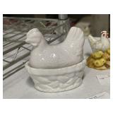 Vintage Hen on Nest Salt / Pepper Set
