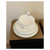 Set of Corelle Dishes