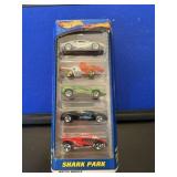 Hot Wheels Shark Park Gift Pack