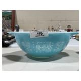 Large Pyrex Mixing Bowl