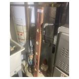 Wood Level & 2 Garden Gnomes